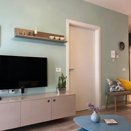 Apartment Alpha Auriga Quiet Tirana